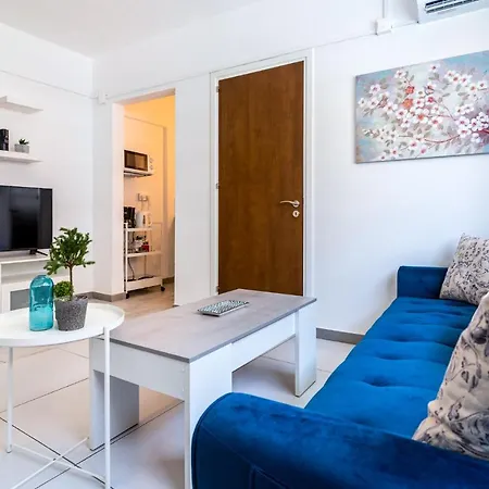 Mila's 1-br In Apartamento Larnaca